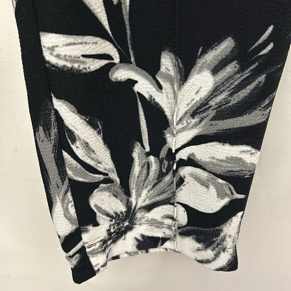 Katherine Barclay black white gray floral pull on pants Size 12 EUC - Picture 5 of 13